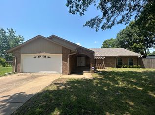 228 N Choctaw Ct, Claremore, OK 74017