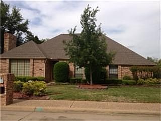 1st image of 704 Deer Creek Dr