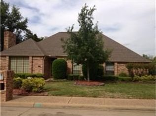 704 Deer Creek Dr, Desoto, TX 75115