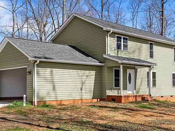 2nd image of 3219 Hines Chapel Rd