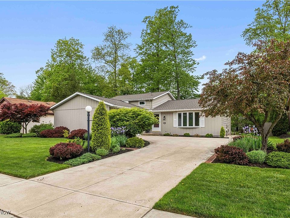 1st image of 20474 Sandalwood Ln