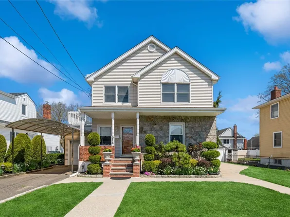 914 N 5th Street, New Hyde Park, NY 11040