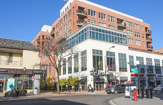 1st image of 1124 Lake St #706