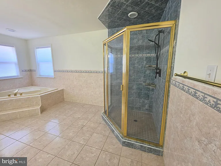 109 Masters Ln — Photo 42