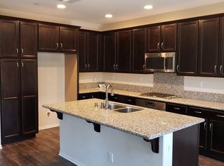 10964 Elkwood Cir, Riverside, CA 92503