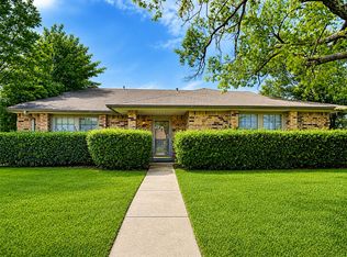 2821 Carnaby Ln, Flower Mound, TX 75028