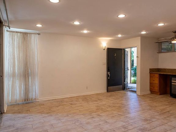 2nd image of 465 S Los Robles Ave APT 2