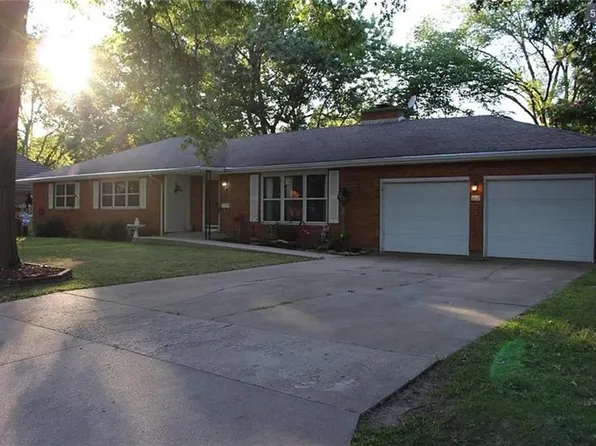 602 Pierson St, Excelsior Springs, MO 64024