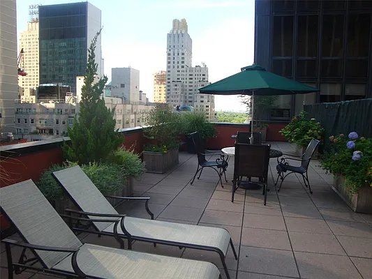 Rented by Douglas Elliman | media 33