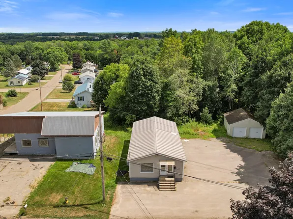 47 Bray Avenue, Fairfield, ME 04937