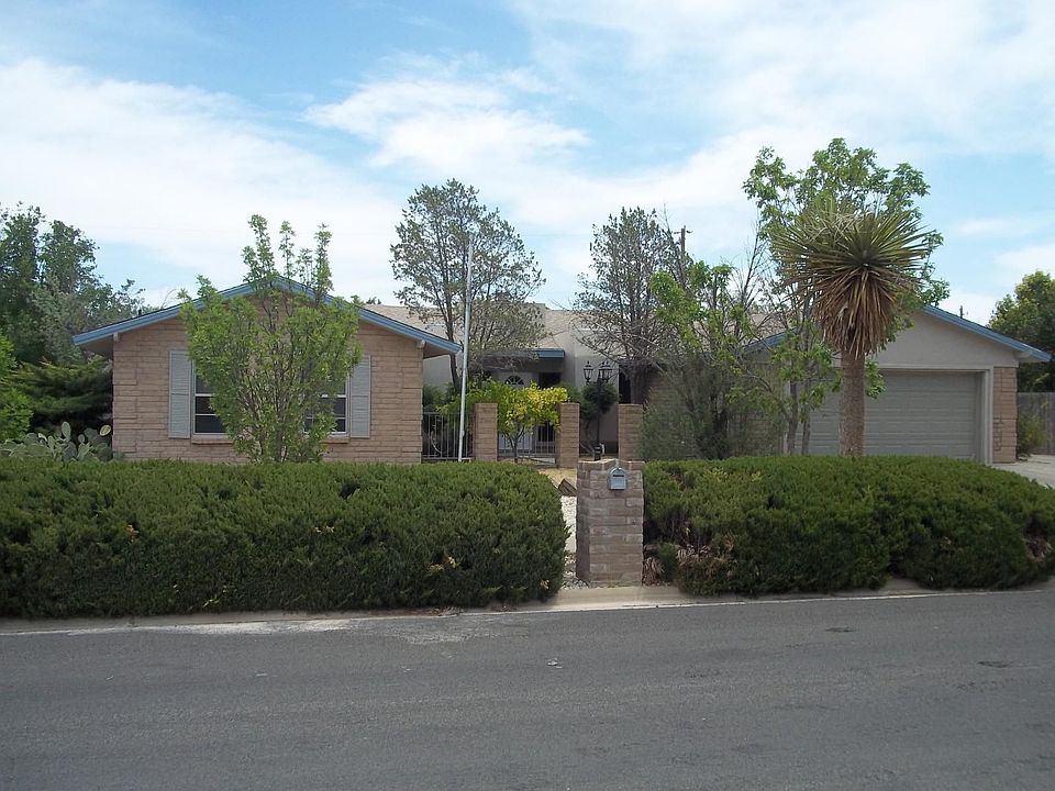 1st image of 1003 De Bremond Dr