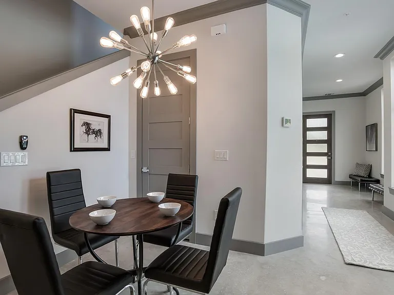 803 E Park Ave #104 — Photo 7