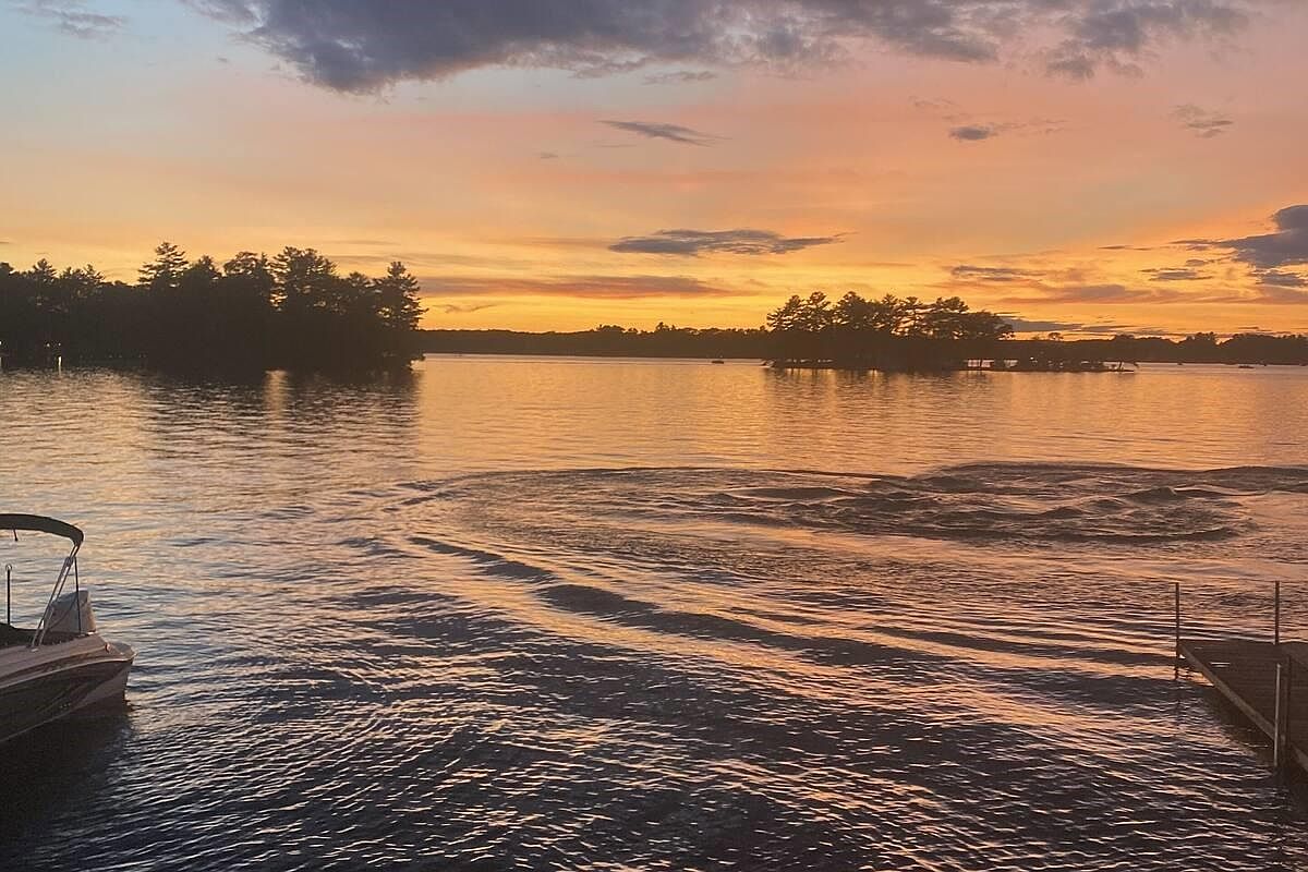 2 S Point Rd, ster, MA 01570 Zillow