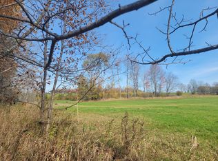 3 Harris Rd, Charleston, ME 04422