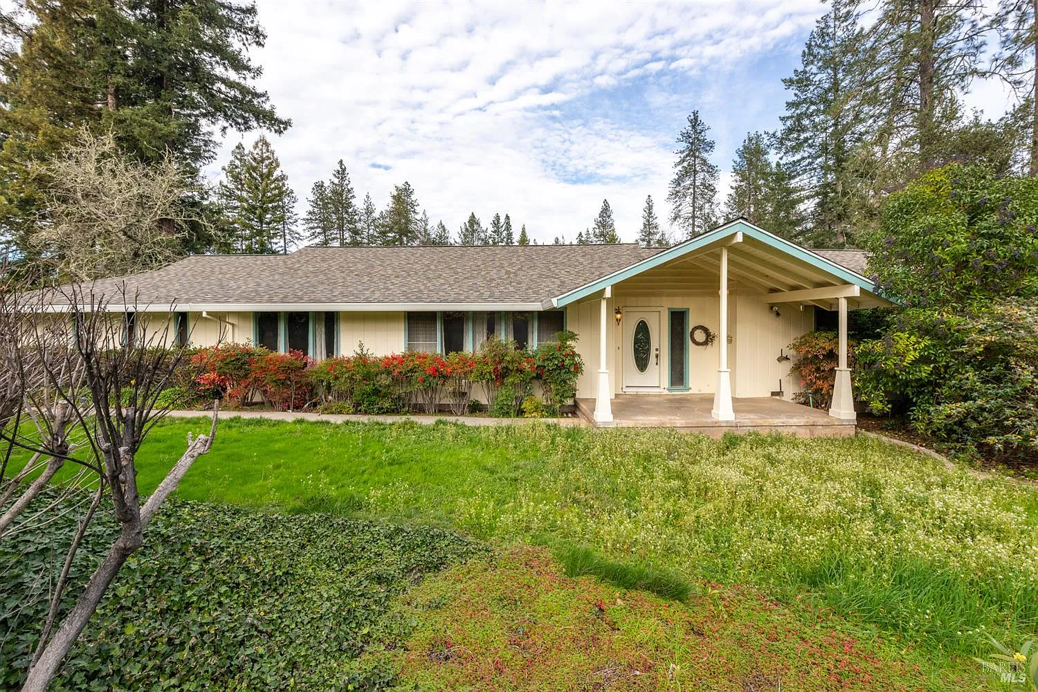 506 La Tierra Drive - 3bd/3ba, 2,265 sqft - in Angwin, CA