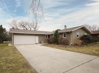 869 Mequon Ave, Fond Du Lac, WI 54935