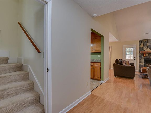 5th image of 131 Mallard Lake Dr