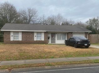 200 Wisconsin Ave, Warner Robins, GA 31093