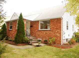 10 Edison Dr, Summit, NJ 07901