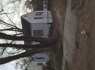 201 Fulton St, Pontiac, MI 48341