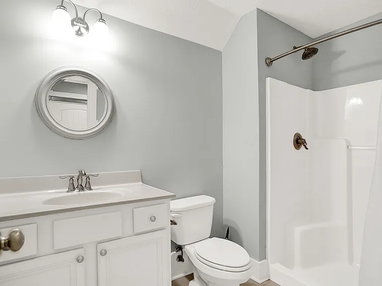 16893 Oak Manor Dr — Photo 64