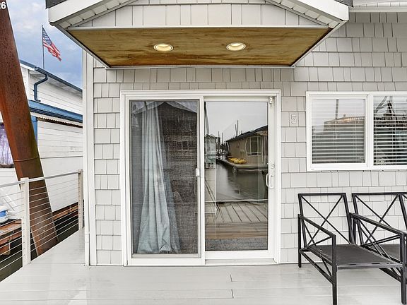 3rd image of 19609 NE Marine Dr #D5