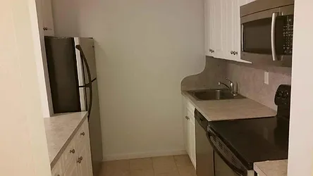 Rented by ARNOLD S GUMOWITZ, LREB