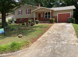 517 Laurel Dr NW, Huntsville, AL 35811