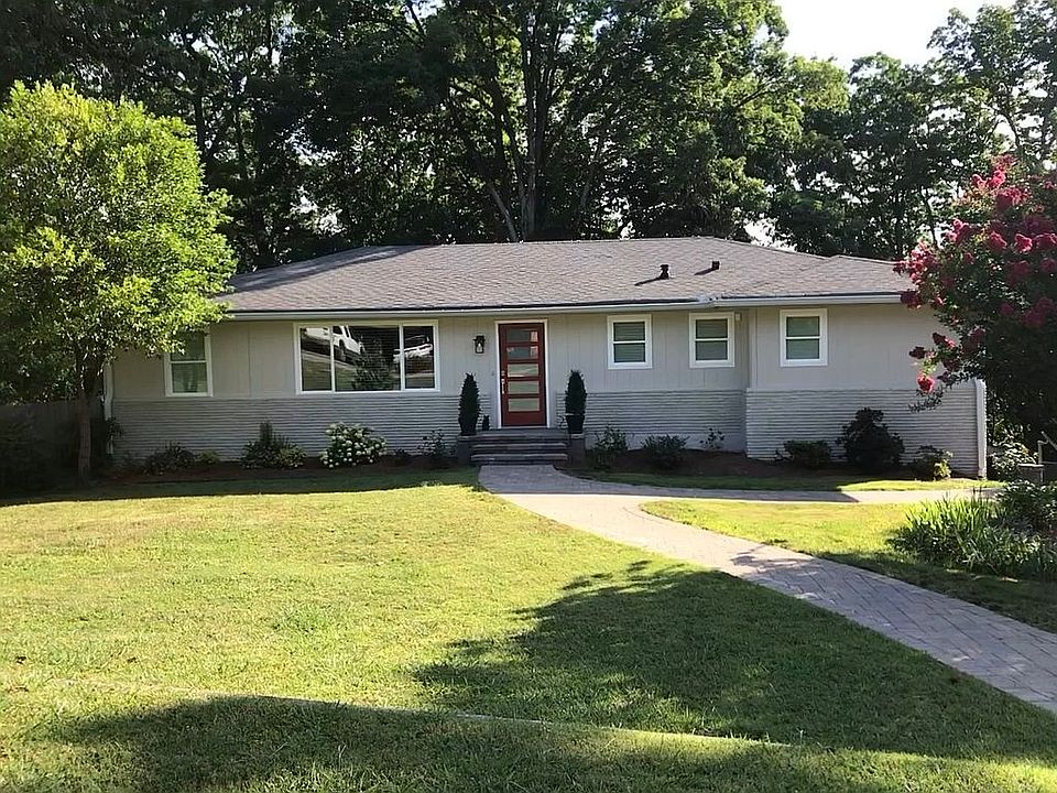 1st image of 2613 Crestwood Dr