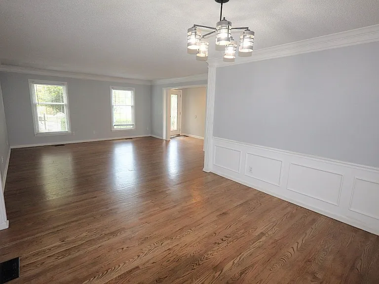 8231 Lake Terrace Dr — Photo 21