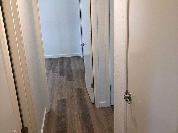 4th image of 1408 Wesley Ln