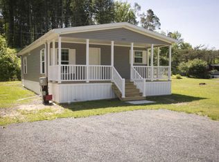 104 Sparrow Ln, East Stroudsburg, PA 18301