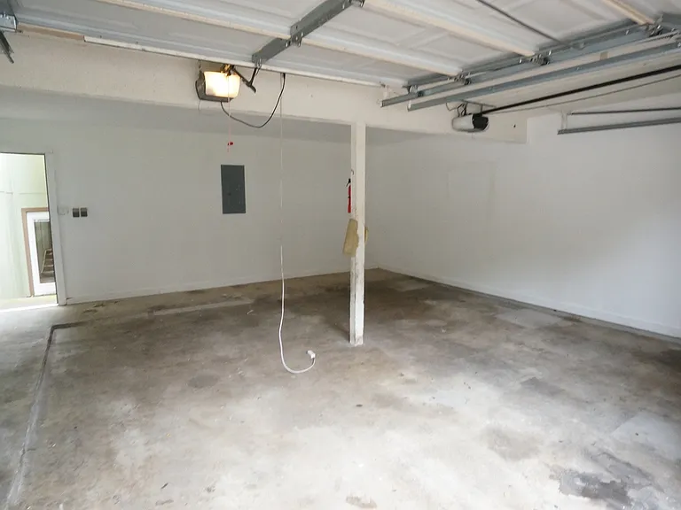 1742 Timberwood Dr — Photo 10