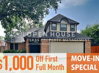 9903 Jockey Club Dr, Houston, TX 77065