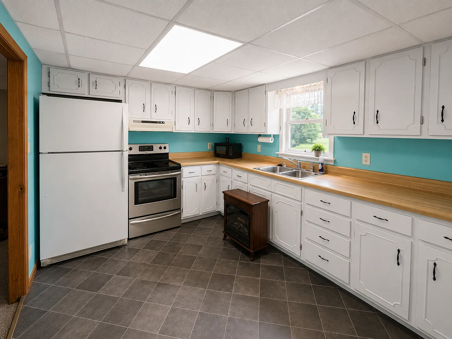 1084 Yale Farm Road - Rear — Photo 3