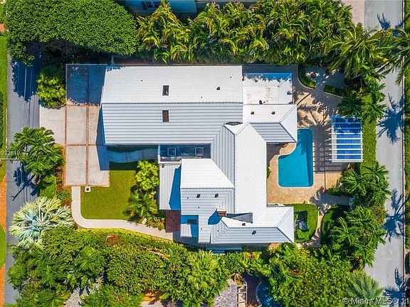 3rd image of 1225 Vista Del Mar Dr