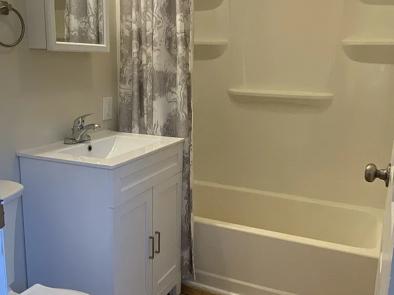18 Imperial St #110 — Photo 6