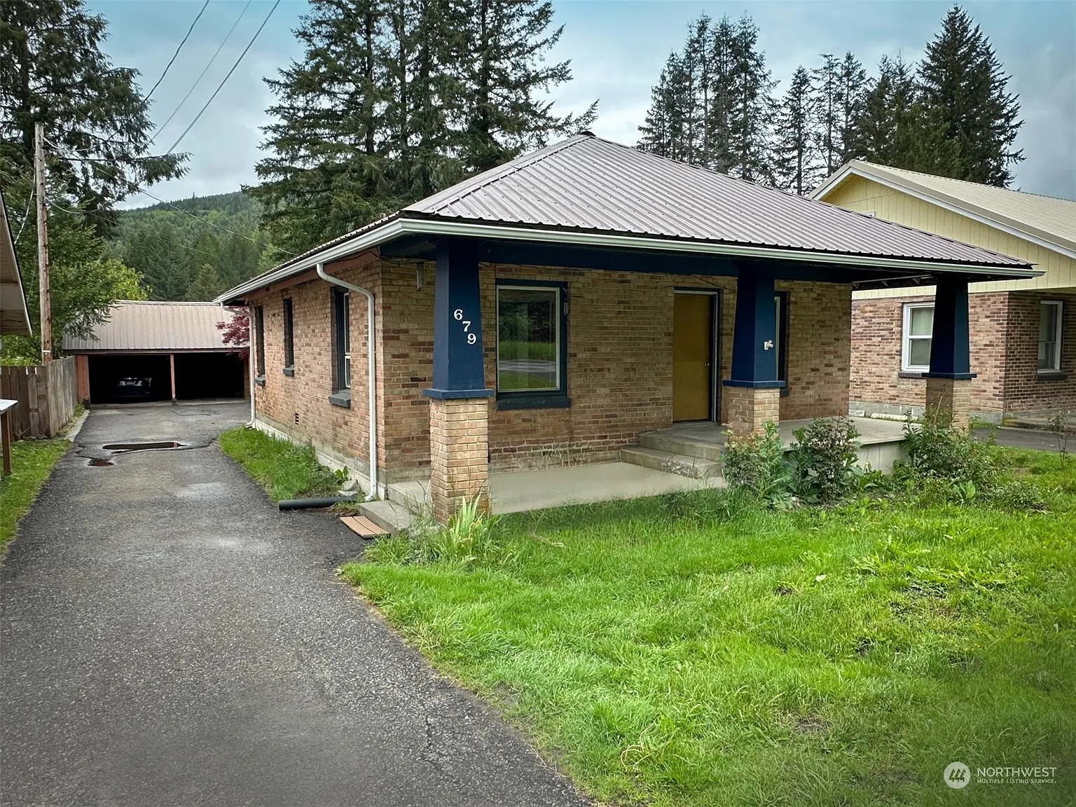 679 State Route 7 photo 1