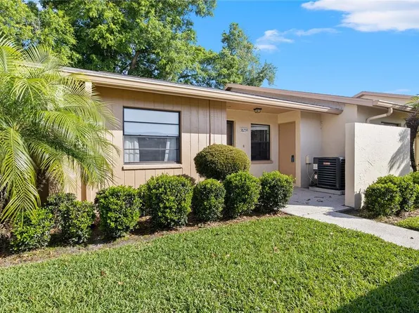 38239 Boxwood Dr, Zephyrhills, FL 33542