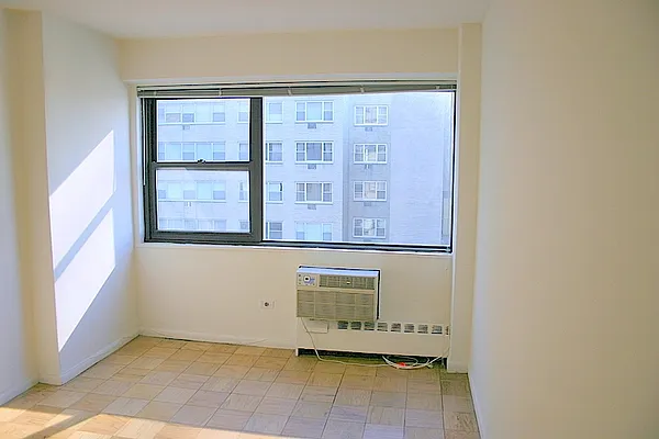 Rented by Carlyle Property Management | media 5