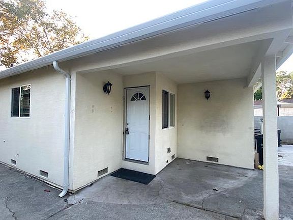 2nd image of 240 N 15th St
