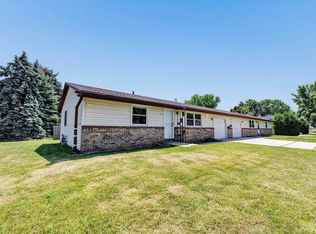 1328 N Locust St, Green Bay, WI 54303