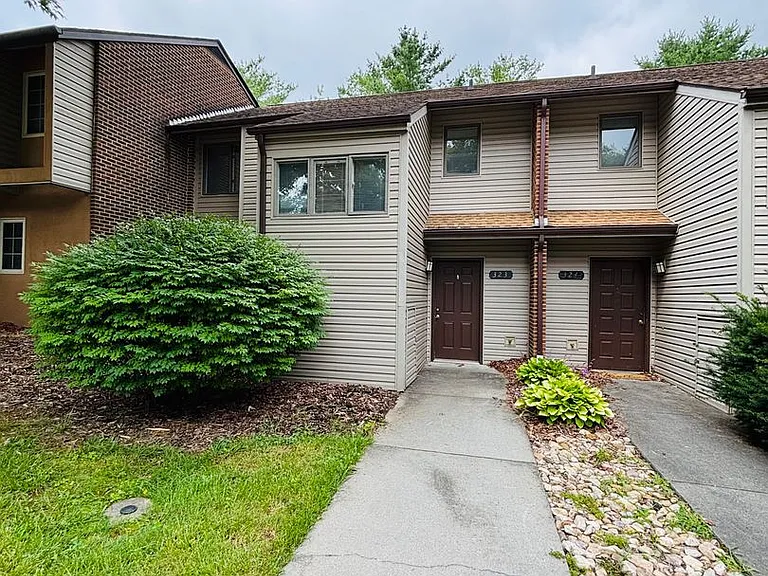 323 Shenandoah Cir — Photo 11