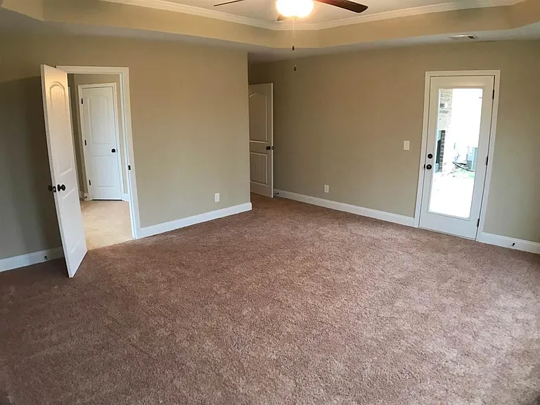 179 Melbourne Dr — Photo 23