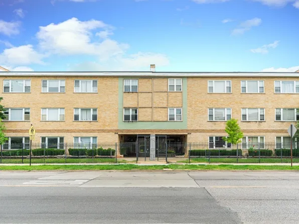 2636 W Foster Ave APT 105, Chicago, IL 60625