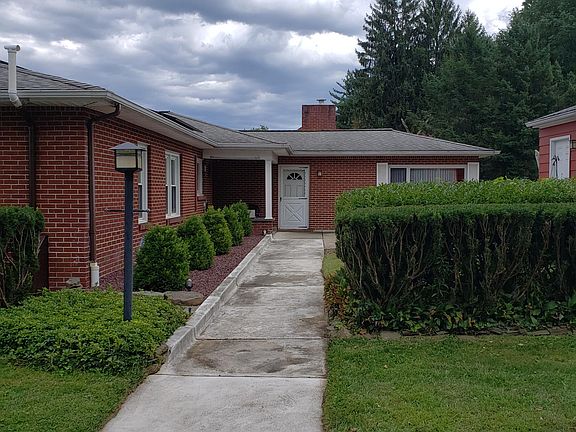 Walkway to back door/ patio
