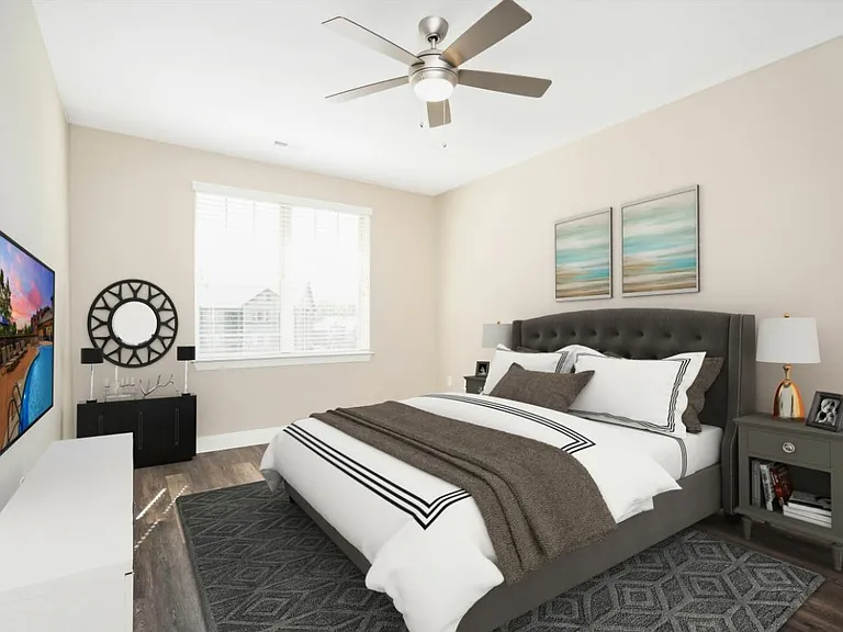 Riverwalk Apartments — Photo 9