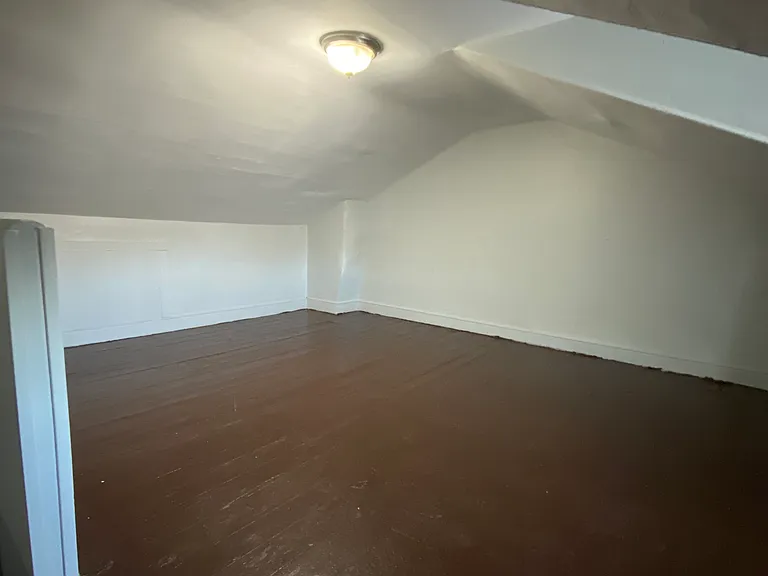 528 Norris St — Photo 17