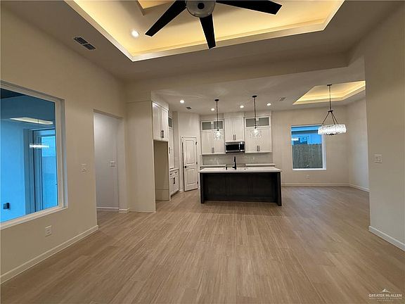 5th image of 4212 Carol Dr