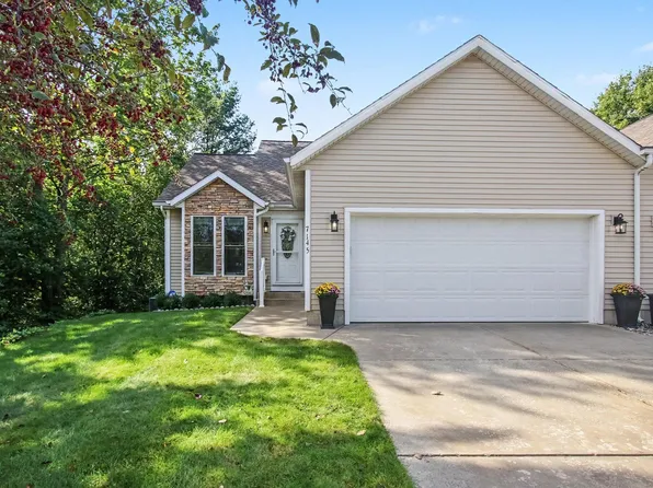 7145 Juniper Ct, Spring Lake, MI 49456